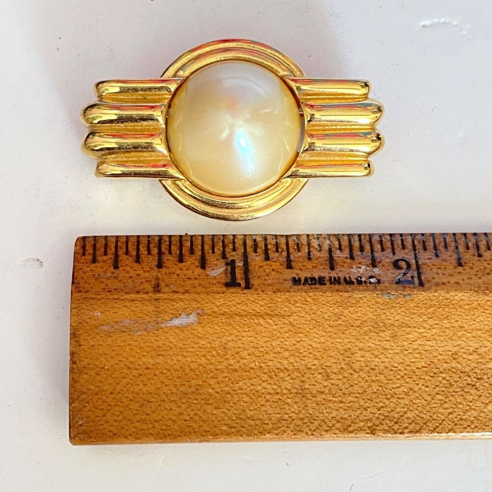 Givenchy Art Deco Style Gold Tone Brooch With Large Faux Pearl Center Pin - Picture 9 of 10